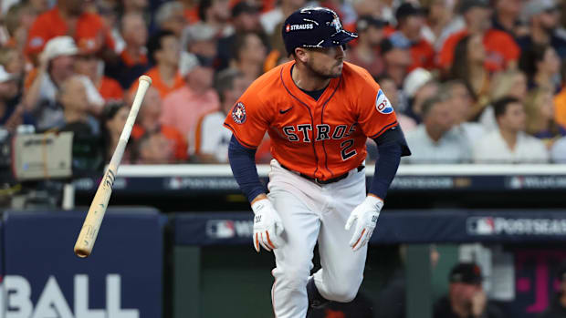 绿联星辰GS2200户外电源